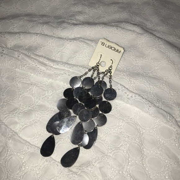 Arden B. Silver Metallic Chimey Dangly Earrings - Picture 4 of 9